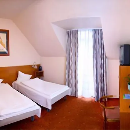 Luna ブダペスト