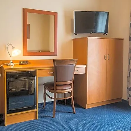 Luna Hotel 3*