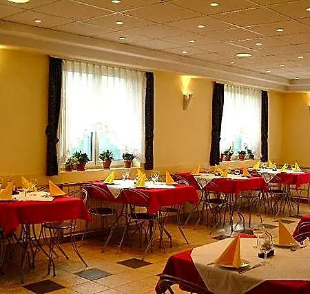 Luna Hotel