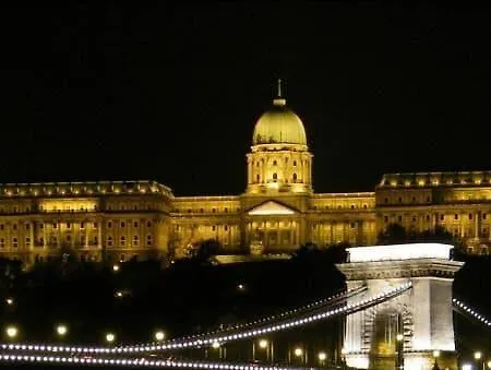 Hotell Luna Budapest